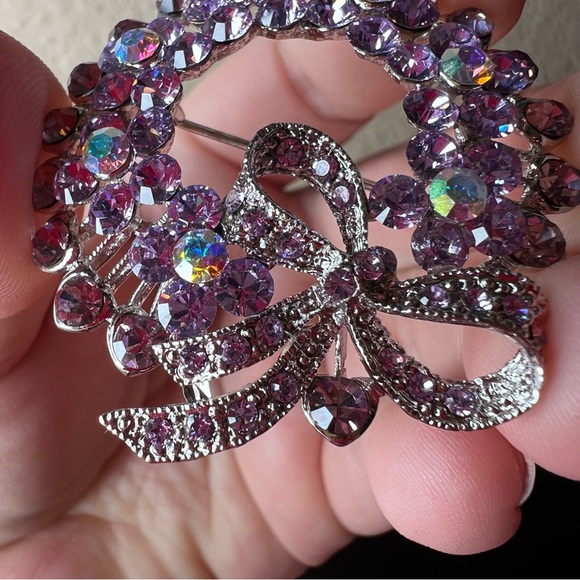 Vintage Lilac Rhinestone Sparkly Wreath Brooch Pin w Bow, Estate Jewelry, Granny - Picture 2 of 6